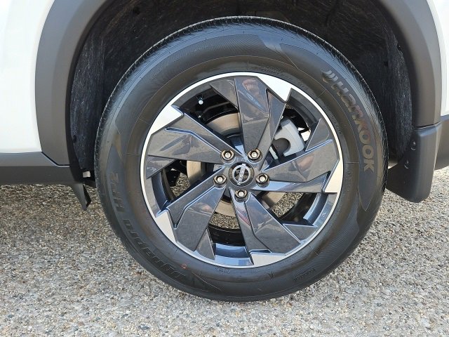 New 2026 Nissan Rogue SV image 36