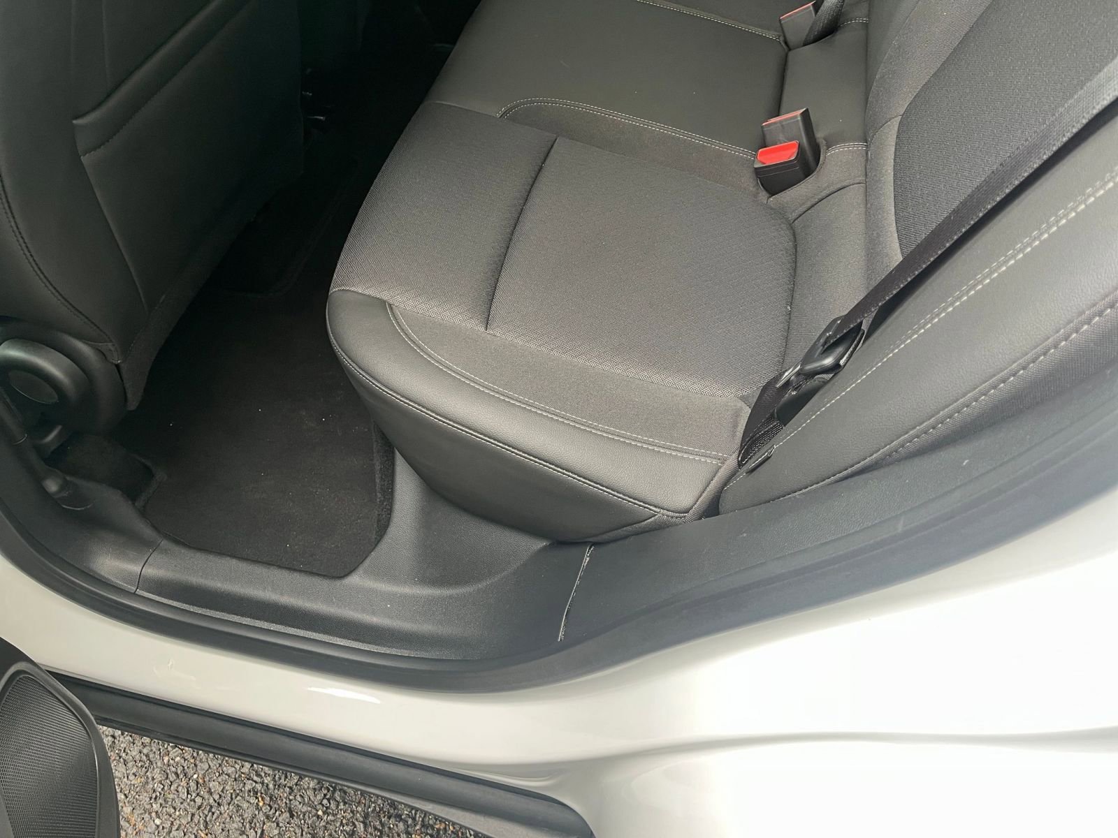 Used 2025 Buick Encore GX Preferred FWD image 24
