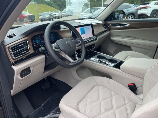New 2026 Volkswagen Atlas SE image 6
