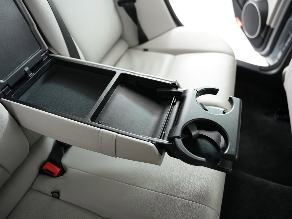 Used 2012 Mercedes-Benz C 300 4MATIC Sedan w/ Premium 1 Pkg image 37