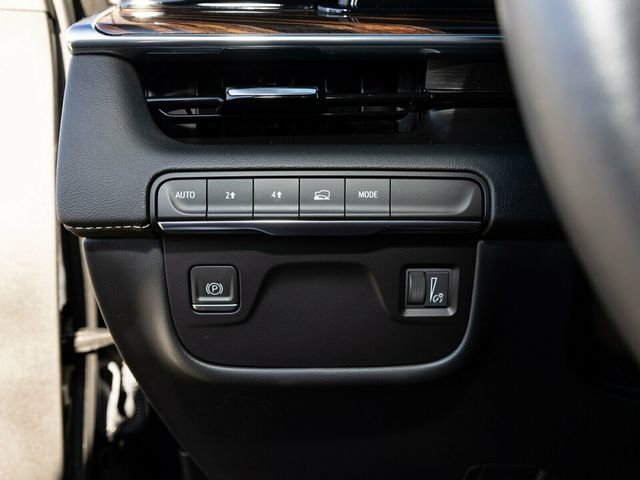 Used 2023 Cadillac Escalade ESV Premium Luxury image 33