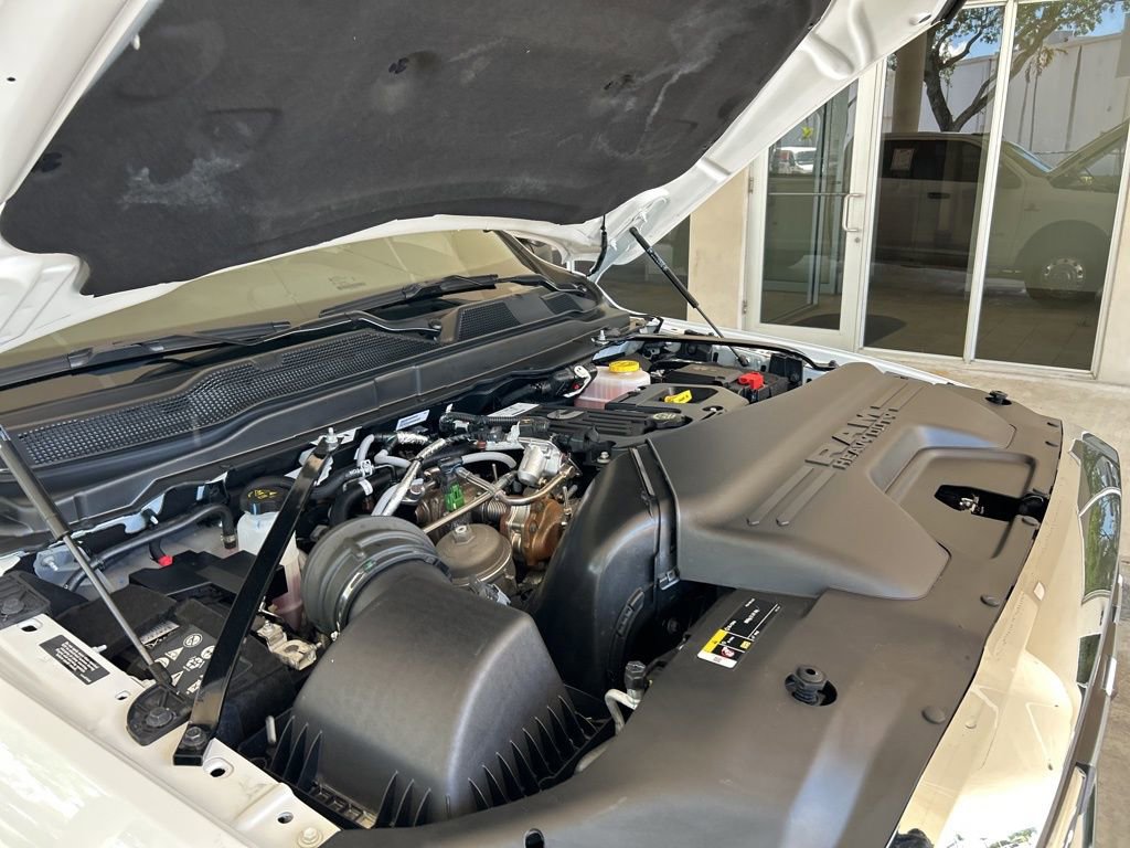 Used 2025 RAM 3500 Big Horn AWD/4WD image 11