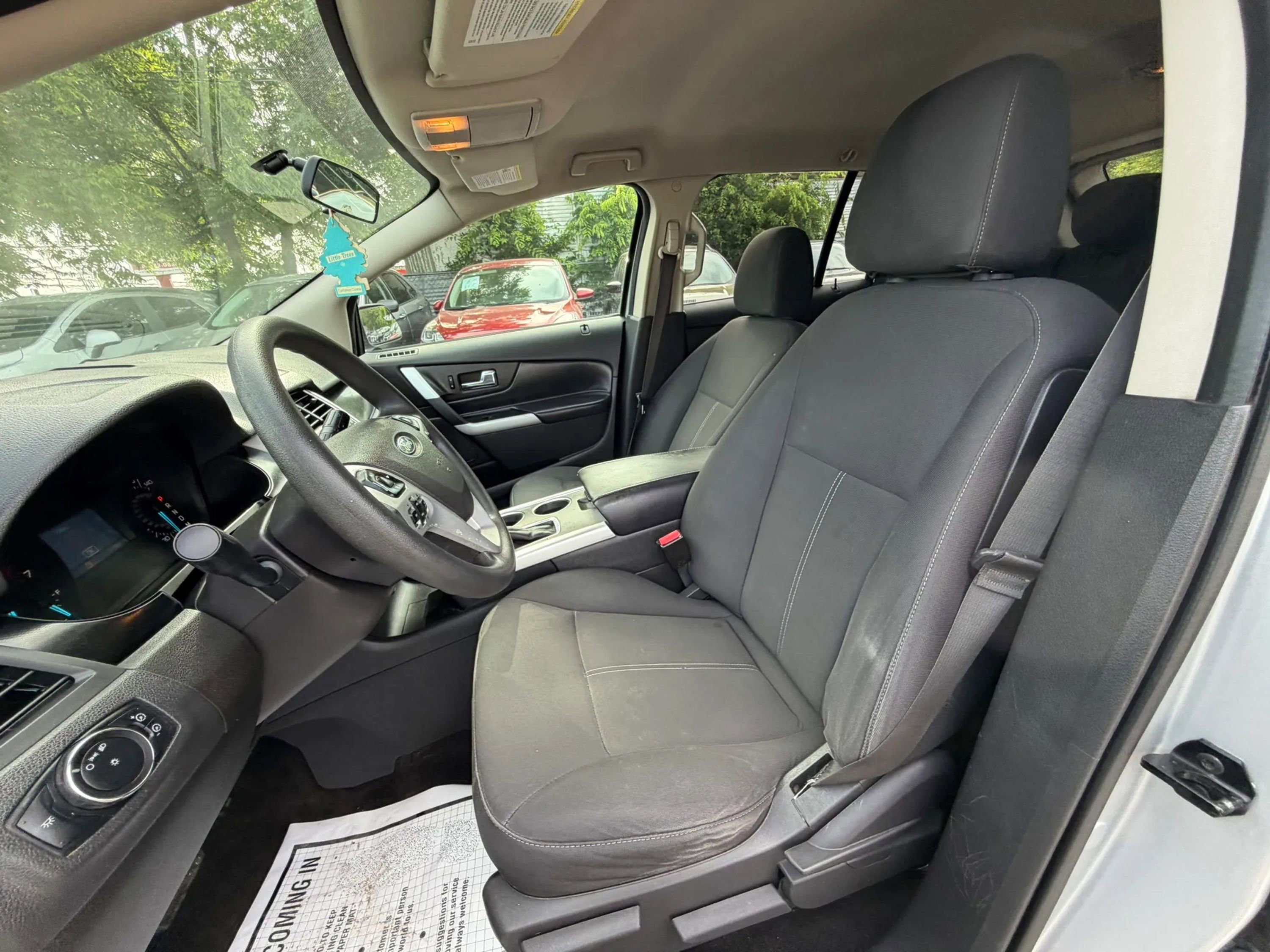 Used 2012 Ford Edge SE FWD image 19