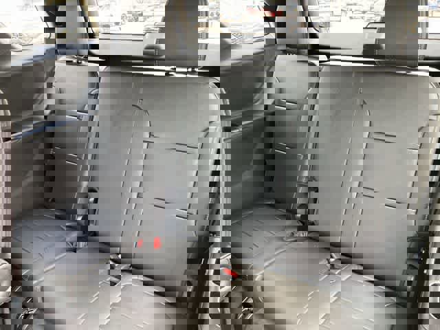 Used 2023 Chevrolet Traverse LT image 16