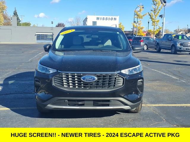 Used 2024 Ford Escape Active w/ Tech Pack #1 image 2