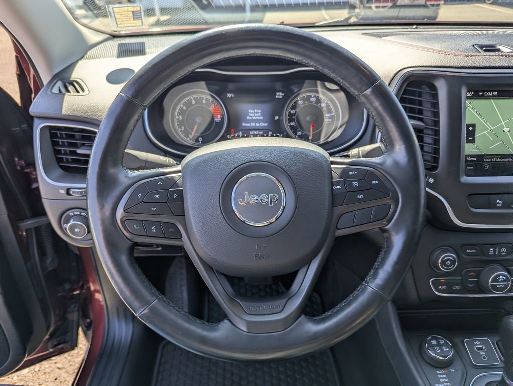 Used 2020 Jeep Cherokee Trailhawk AWD/4WD image 13
