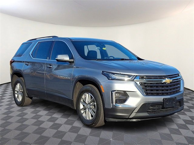 Used 2023 Chevrolet Traverse LT