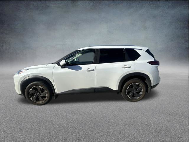 Used 2025 Nissan Rogue SV w/ SV Premium Package FWD image 6