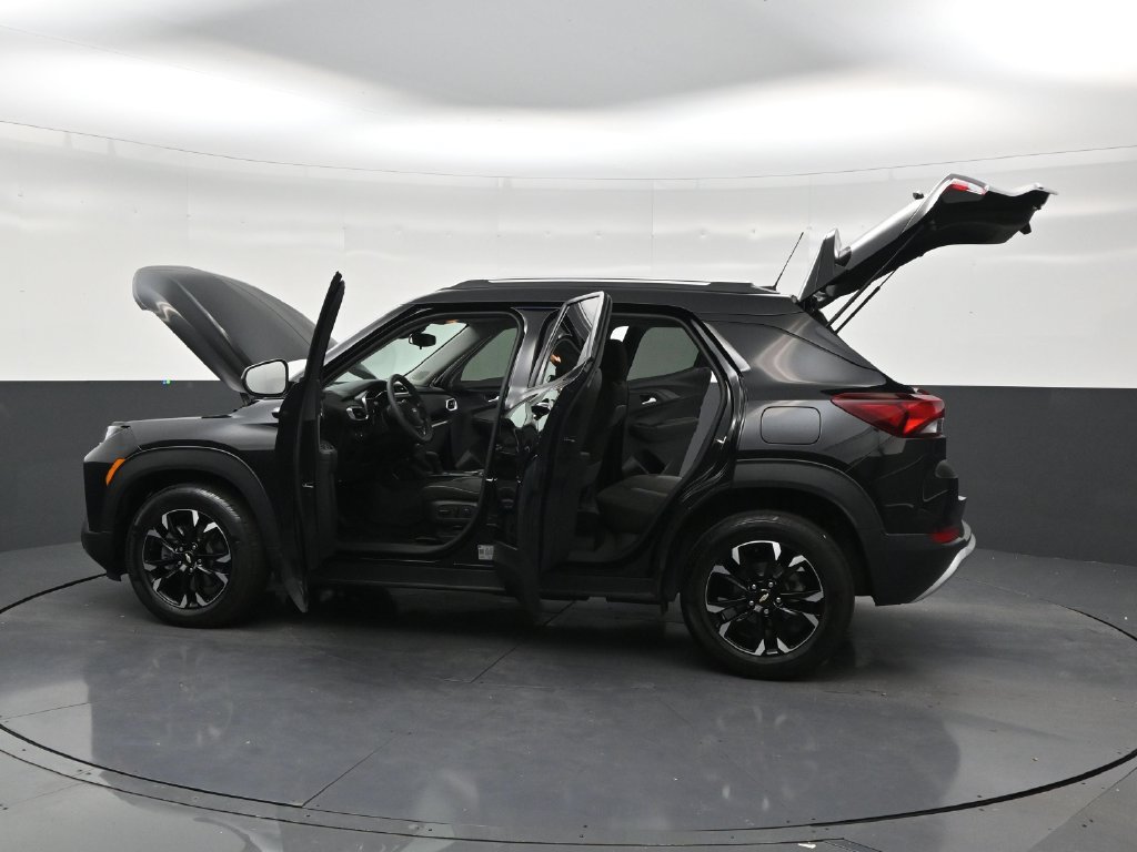Used 2023 Chevrolet TrailBlazer LT FWD image 29