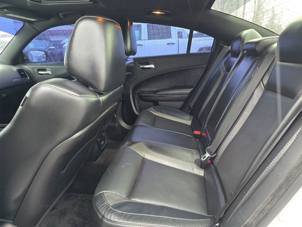 Used 2017 Dodge Charger R/T w/ Plus Group image 16