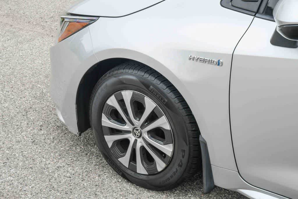 Used 2021 Toyota Corolla LE w/ Carpet Mat Package (TMS) FWD image 10