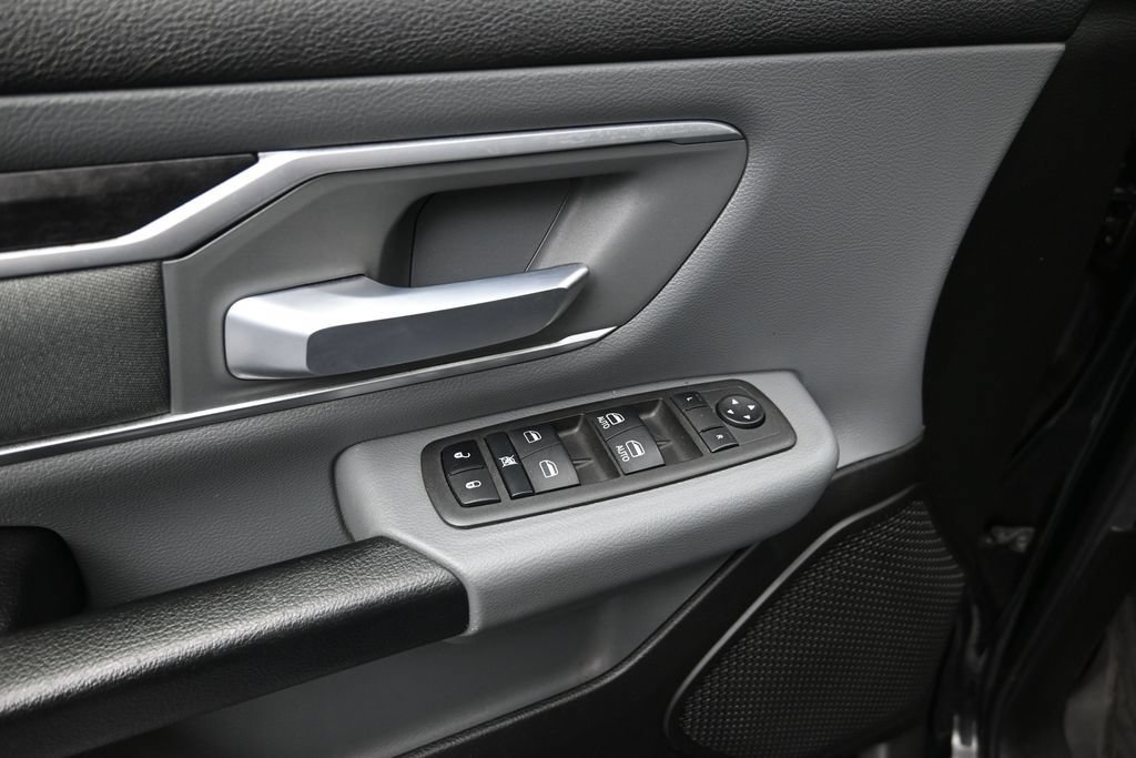 Used 2022 RAM 1500 Big Horn AWD/4WD image 11