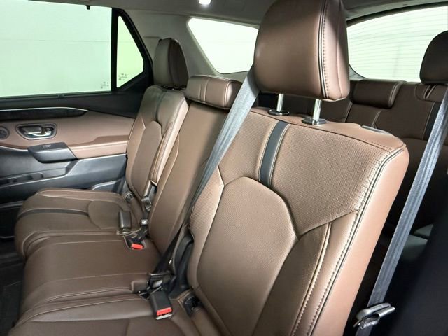 Used 2024 Honda Pilot Elite image 39