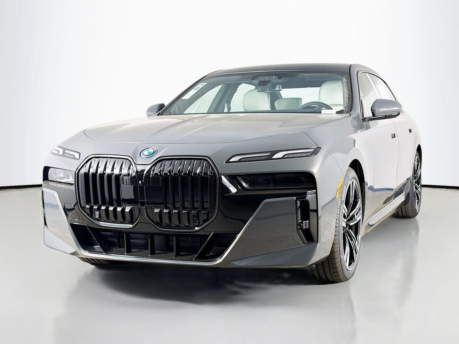 New 2026 BMW i7 xDrive60 AWD/4WD image 3