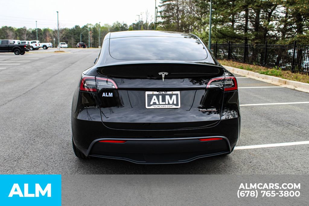 Used 2024 Tesla Model Y Performance image 11