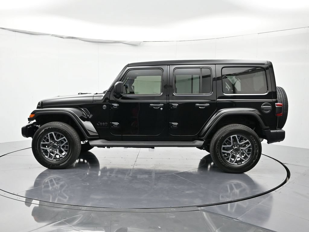 New 2026 Jeep Wrangler Unlimited Sahara AWD/4WD image 8