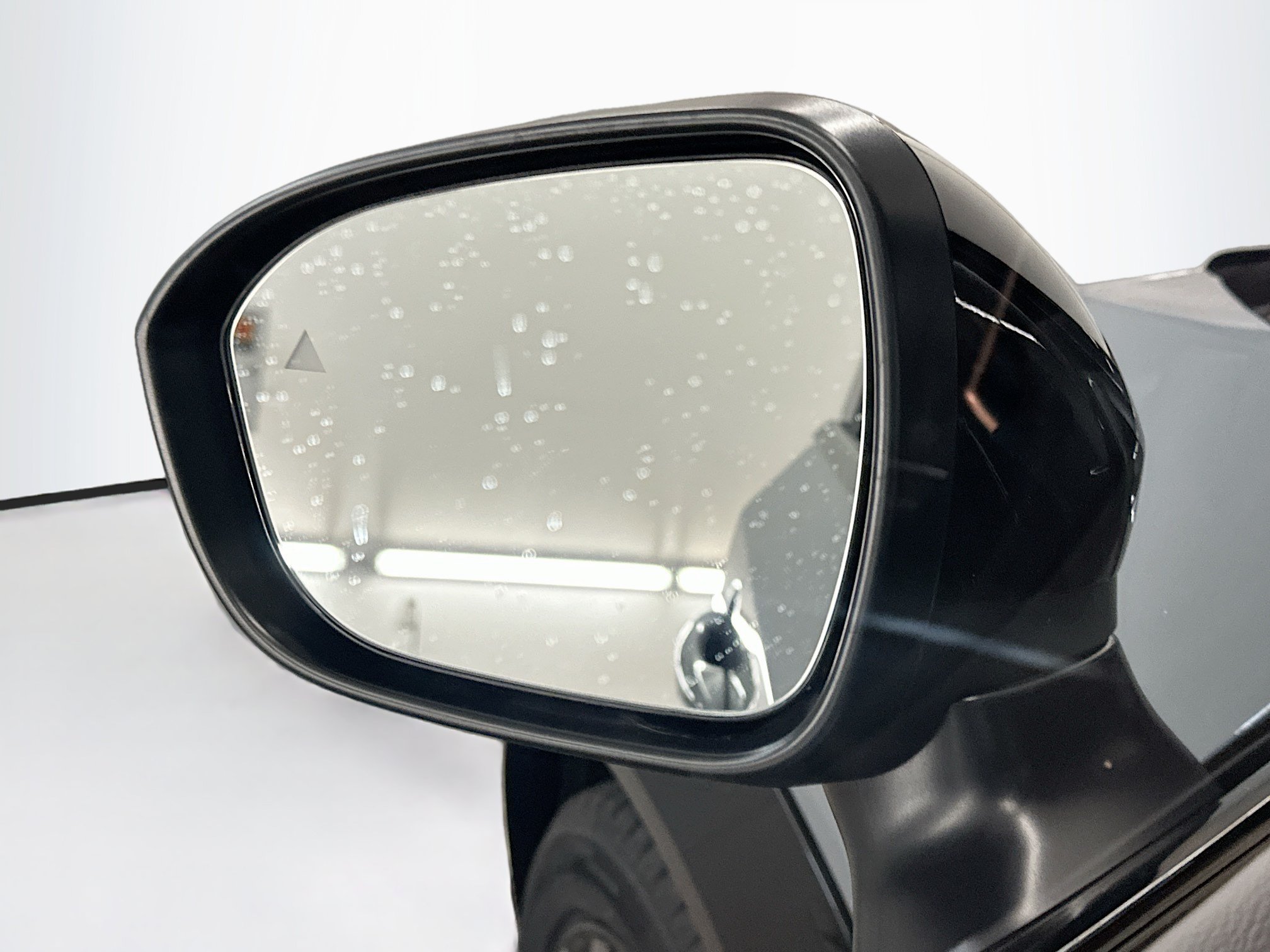 Used 2024 Nissan Ariya AWD image 16