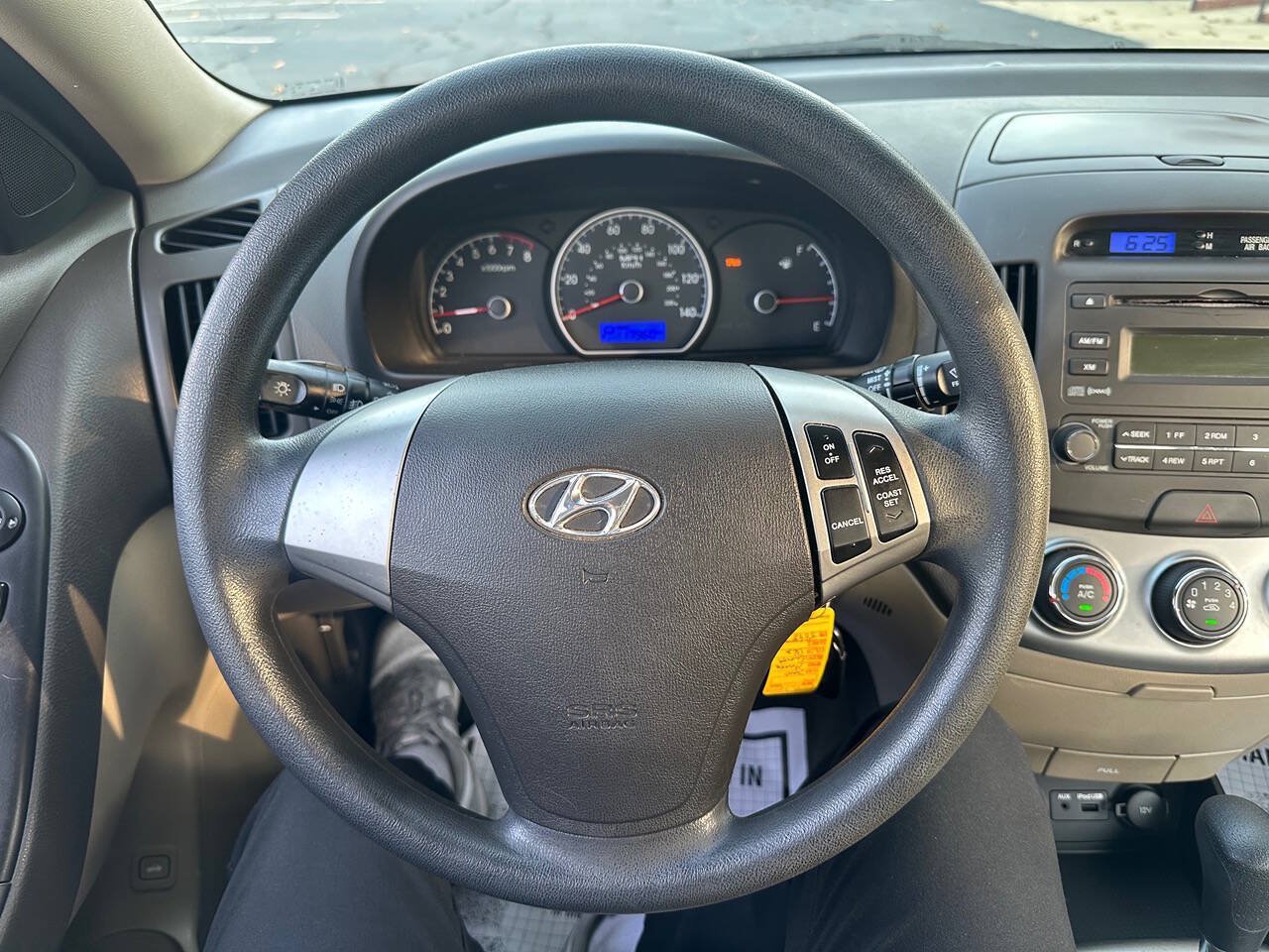 Used 2010 Hyundai Elantra GLS FWD image 18