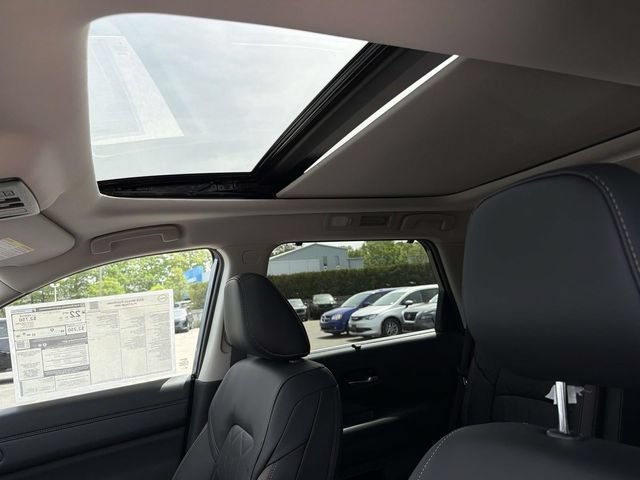 New 2026 Nissan Pathfinder Platinum AWD/4WD image 16