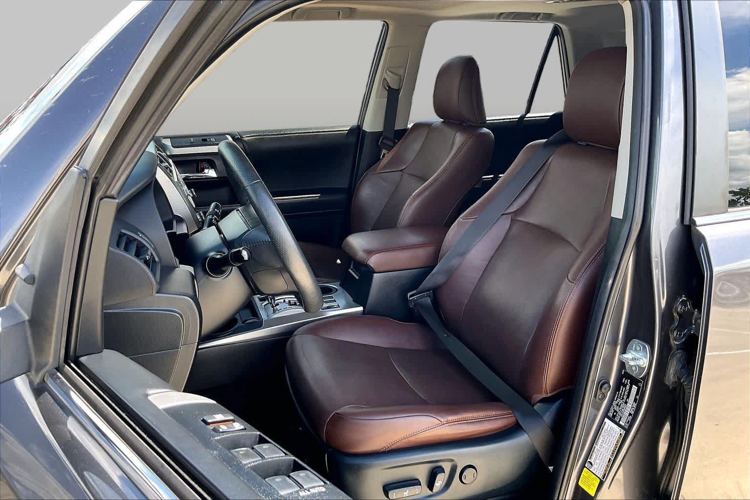 Used 2021 Toyota 4Runner Limited AWD/4WD image 15