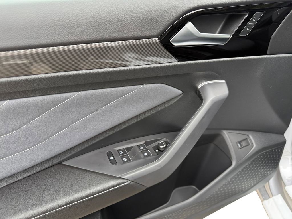 New 2026 Volkswagen Jetta SEL image 11