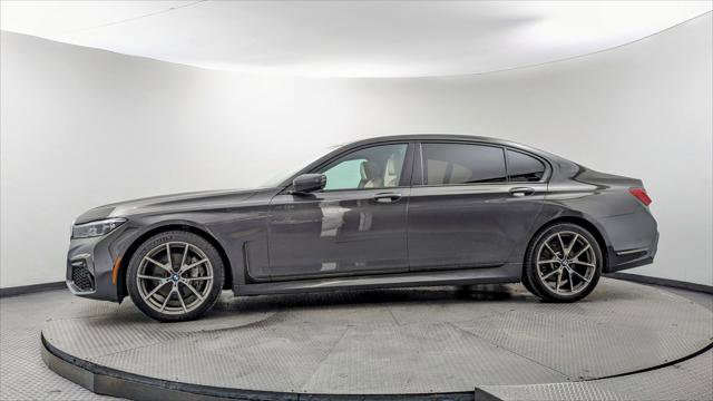Used 2021 BMW 740i xDrive w/ Autobahn Package image 3