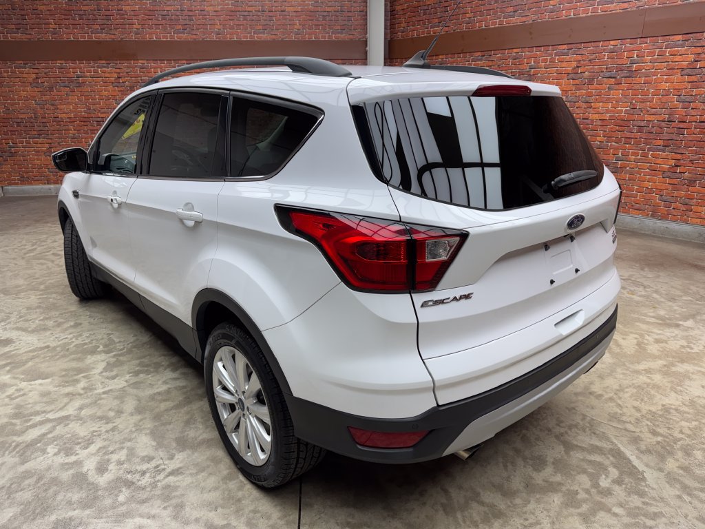 Certified 2019 Ford Escape SEL AWD/4WD image 3