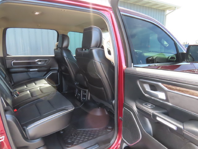 Used 2019 RAM 1500 Laramie AWD/4WD image 31