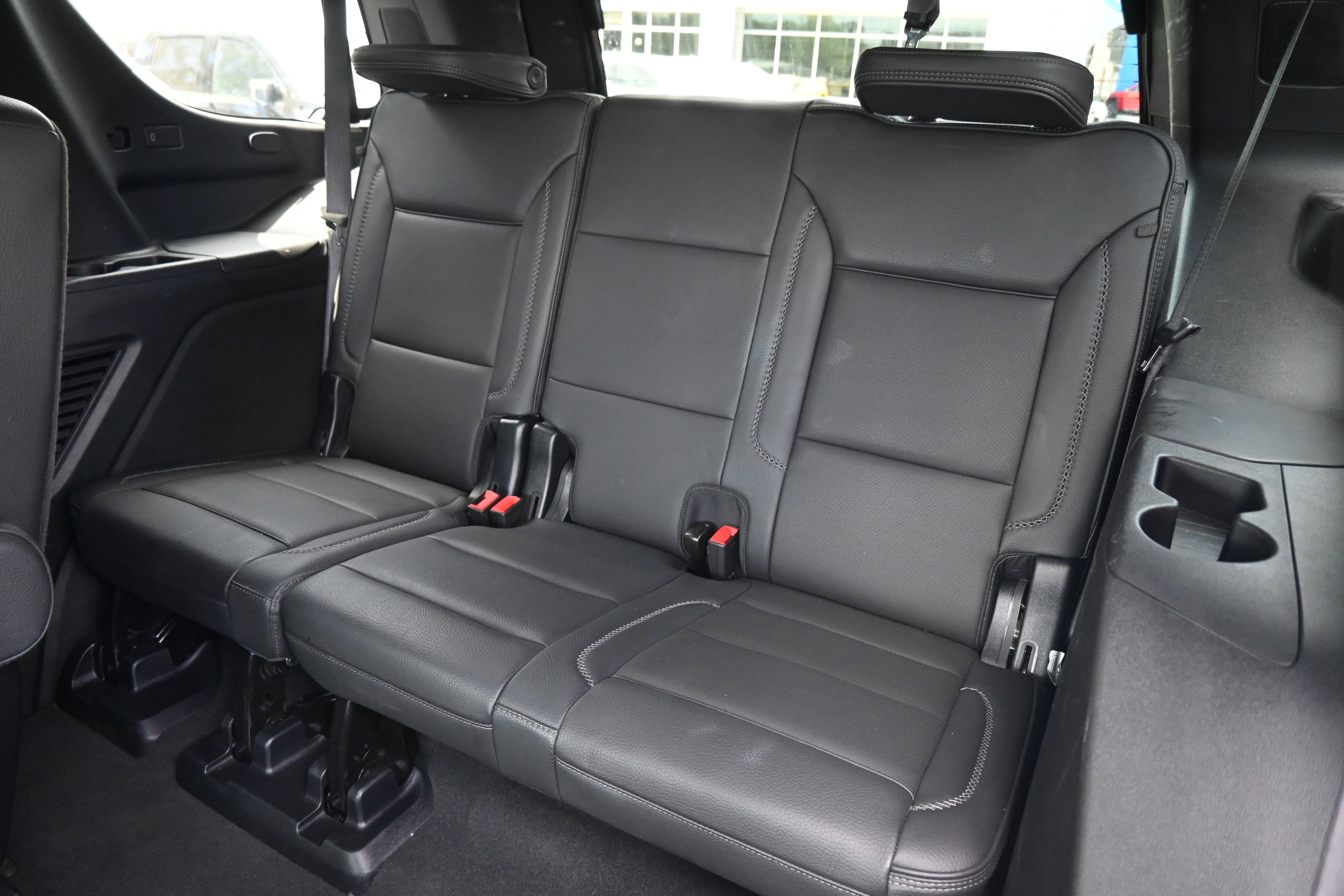 Used 2025 GMC Yukon Denali image 33