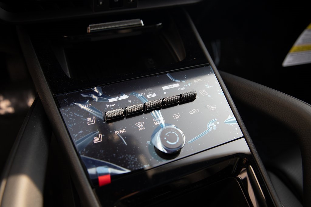 New 2026 Porsche Cayenne image 17