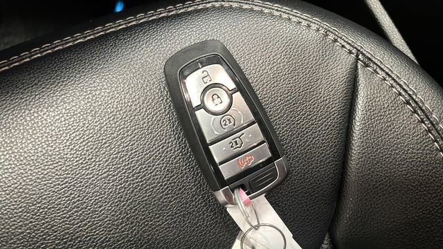 Used 2023 Ford Explorer Limited w/ Hybrid Equipment Group 310A AWD/4WD image 20