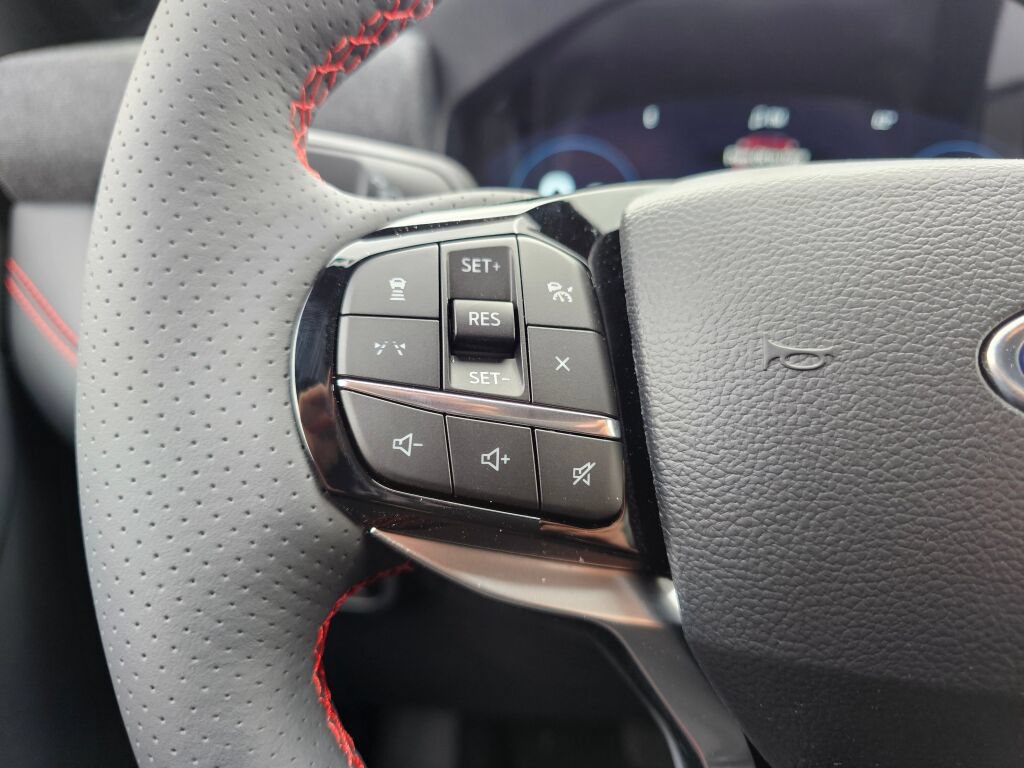 New 2026 Ford Explorer ST-Line AWD/4WD image 19