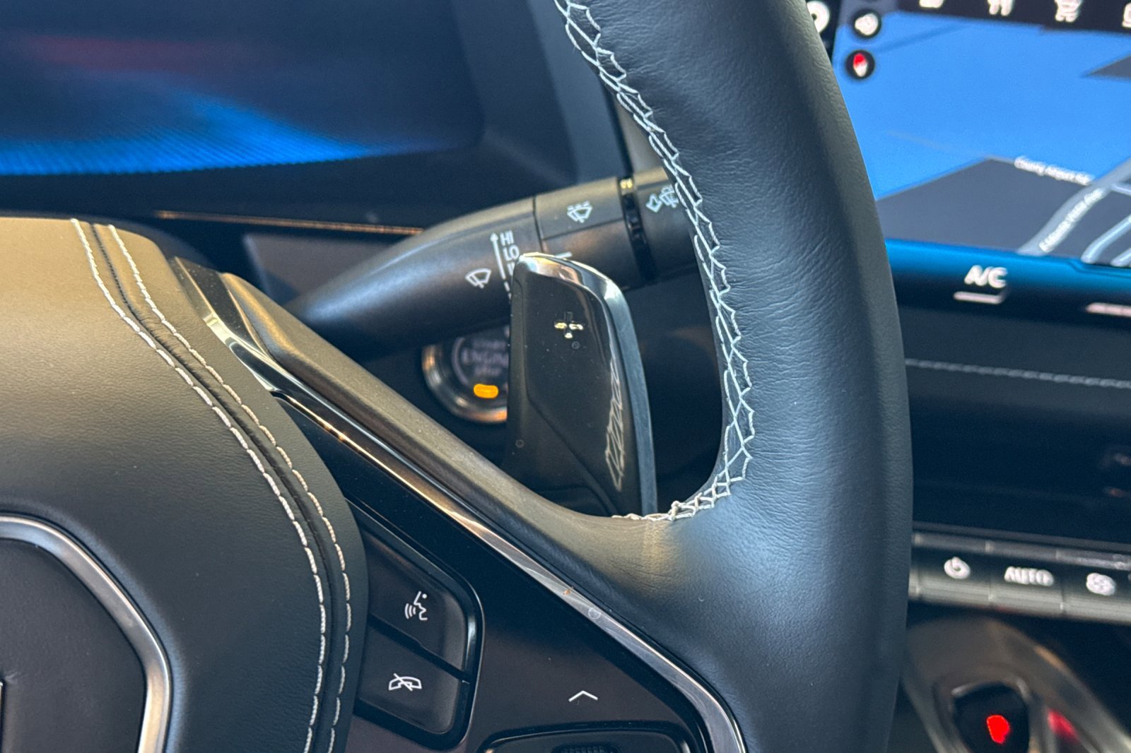 Used 2023 Chevrolet Corvette Stingray Premium Cpe w/ Z51 Performance Package RWD image 31