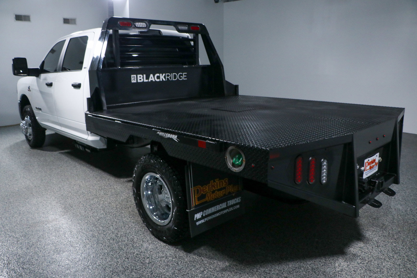 Used 2024 RAM 3500 SLT w/ Quick Order Package 2YG SLT image 9