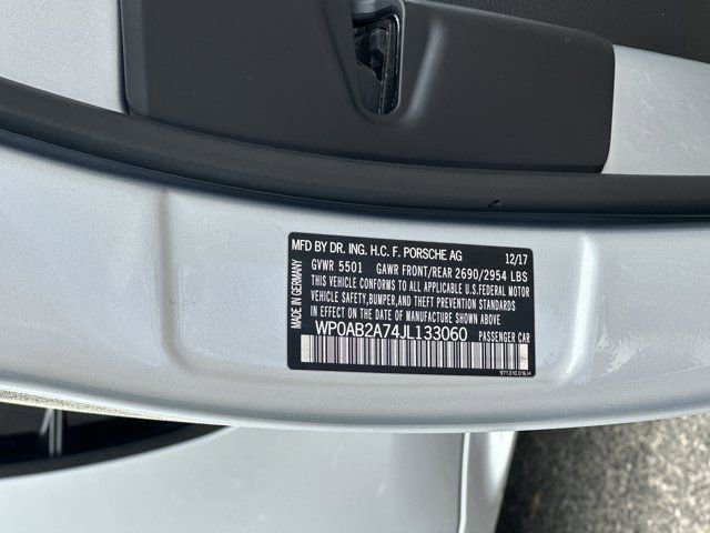 Used 2018 Porsche Panamera 4S image 35