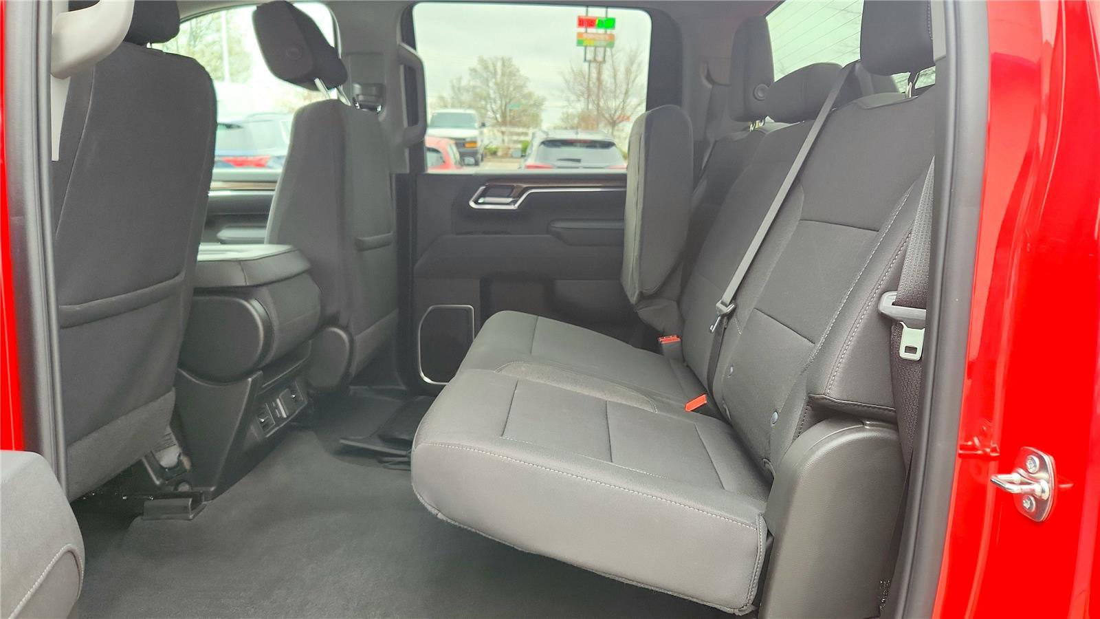 Used 2025 Chevrolet Silverado 3500 LT w/ Convenience Package image 28