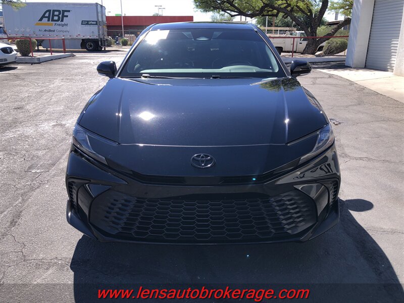 Used 2025 Toyota Camry SE w/ Convenience Package FWD image 3