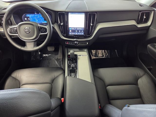 Certified 2025 Volvo XC60 B5 Plus image 18