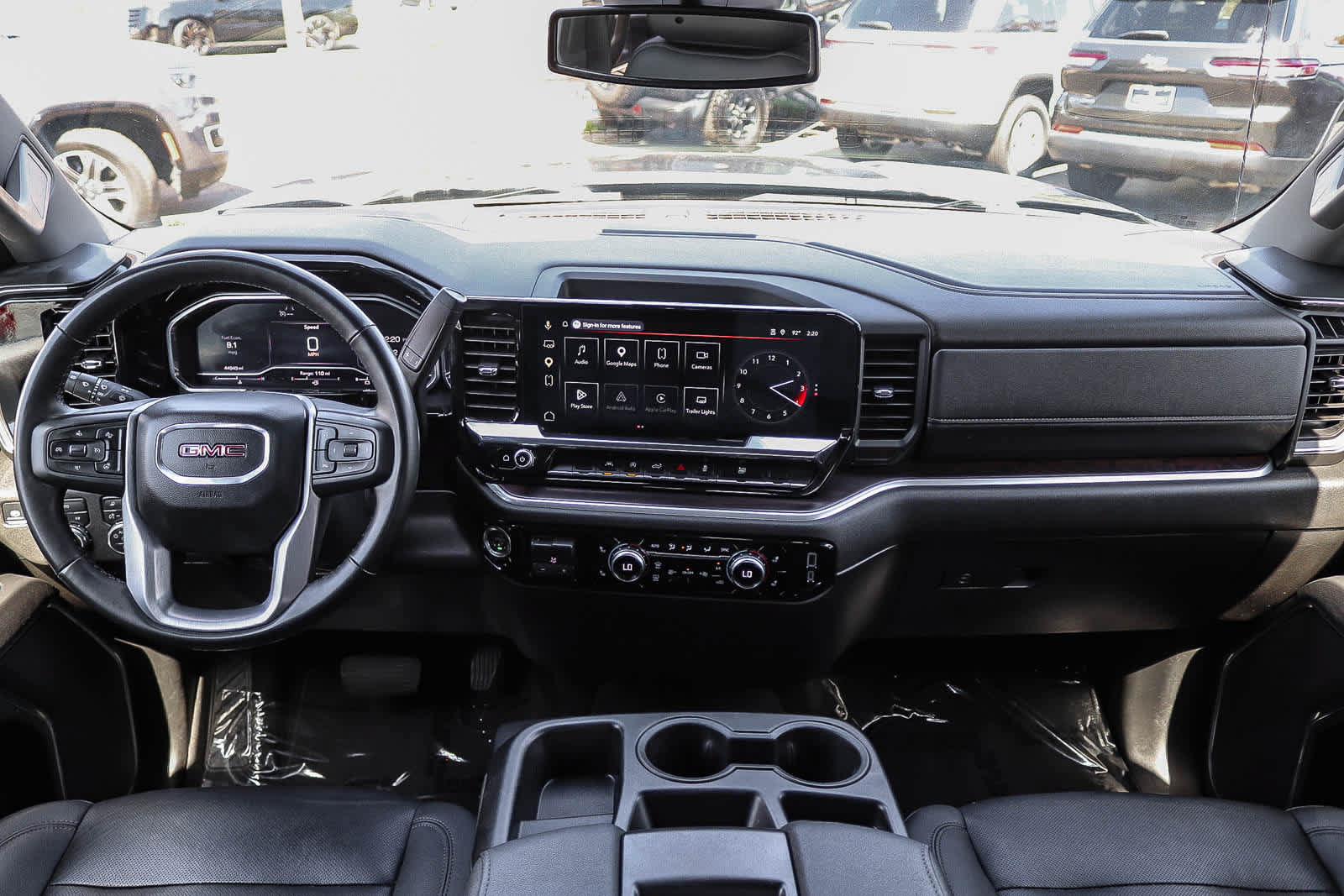 Used 2025 GMC Sierra 1500 SLT AWD/4WD image 12