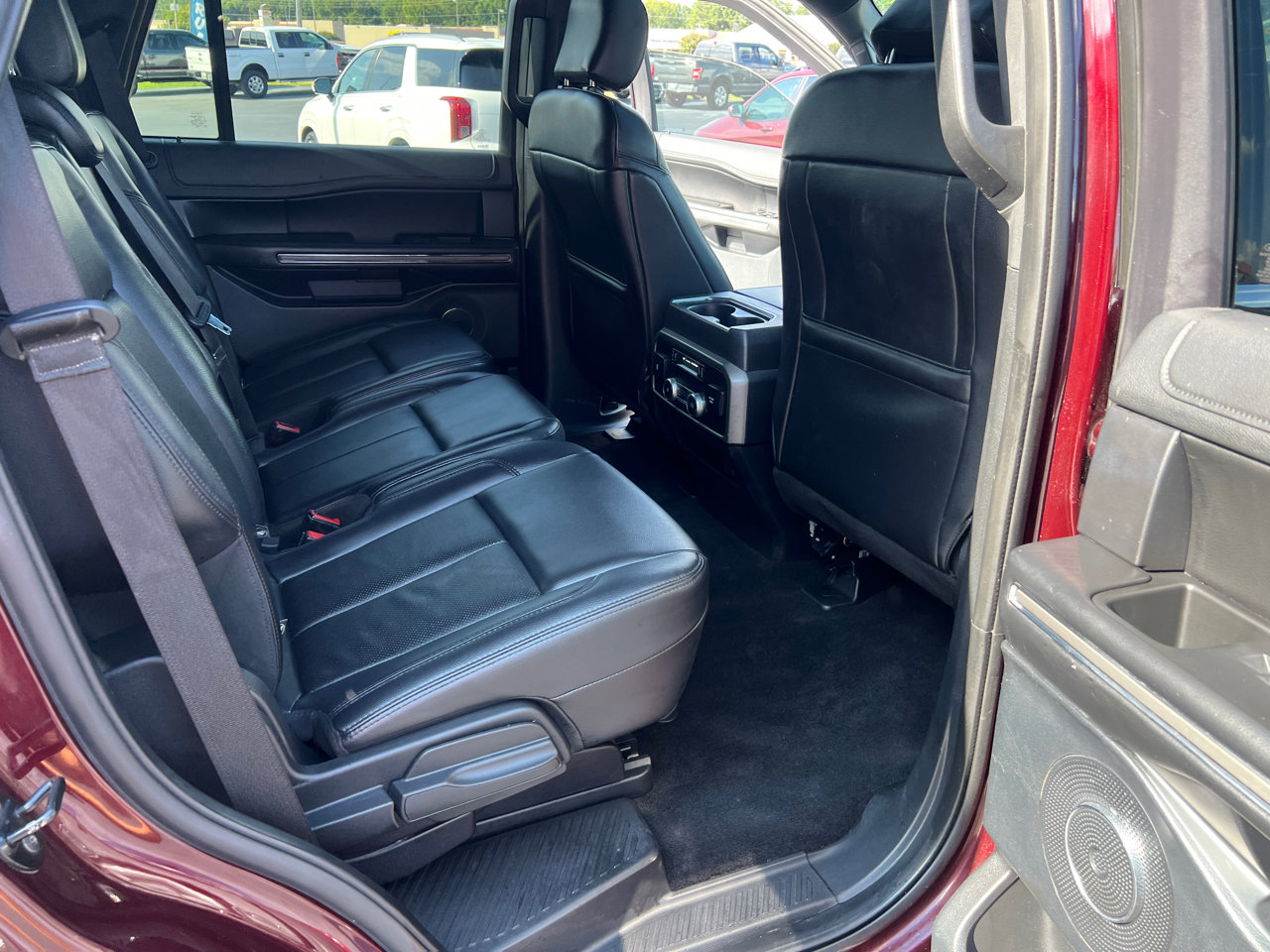 Used 2020 Ford Expedition XLT w/ Equipment Group 202A image 19
