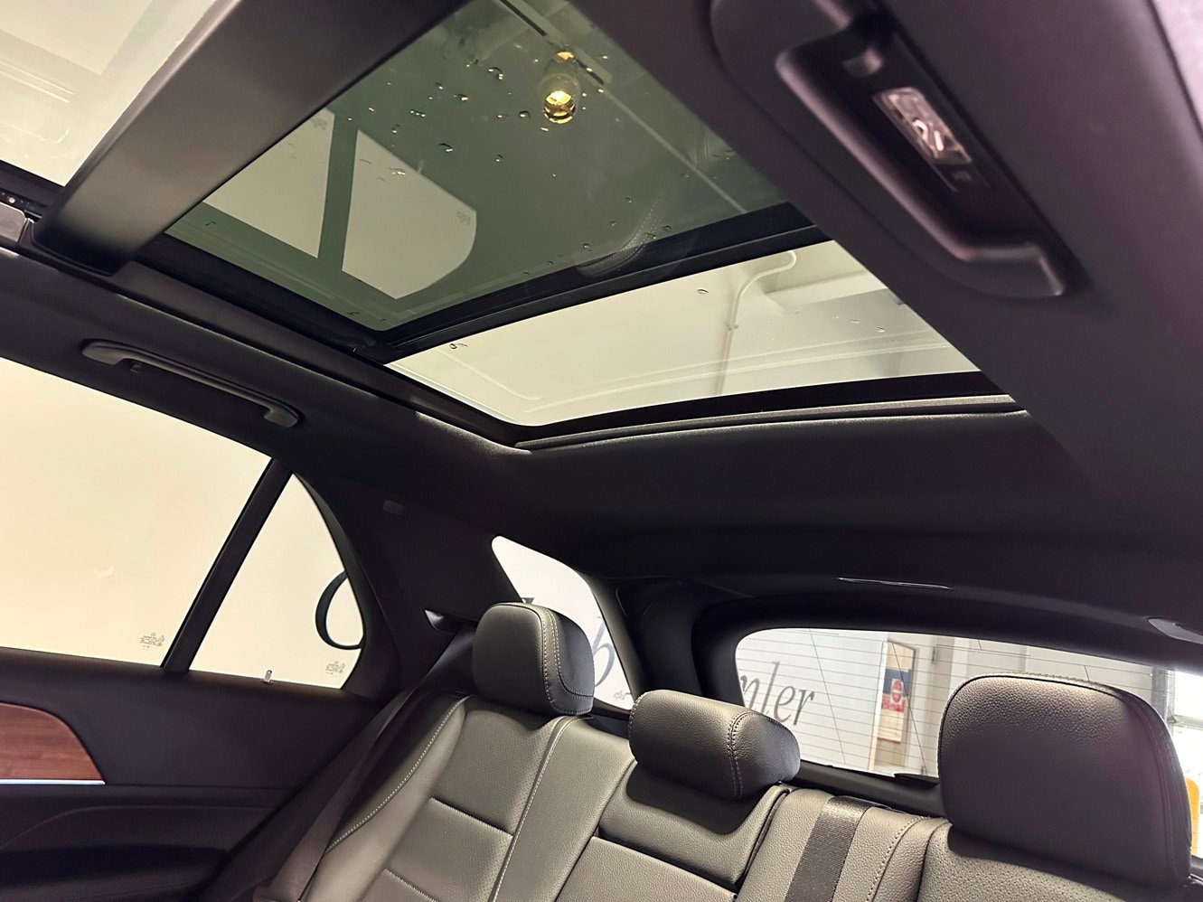 Certified 2025 Mercedes-Benz GLE 350 4MATIC image 34