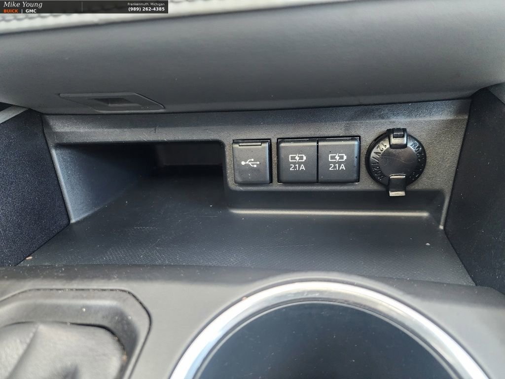 Used 2020 Toyota Highlander XLE image 45