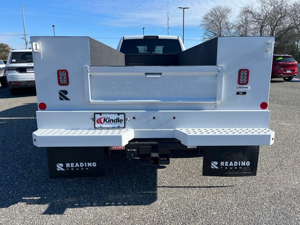 New 2025 RAM 5500 Tradesman AWD/4WD image 27
