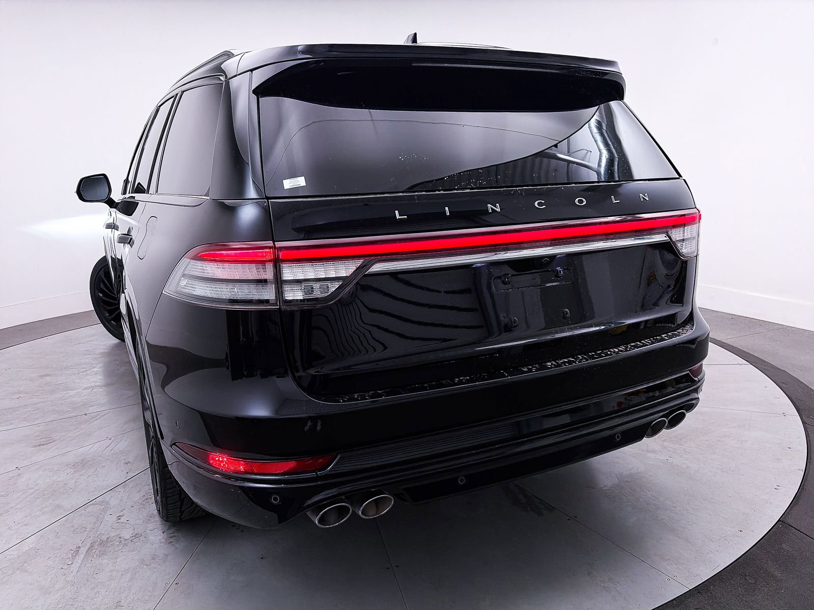 Used 2023 Lincoln Aviator Reserve w/ Jet Package image 10