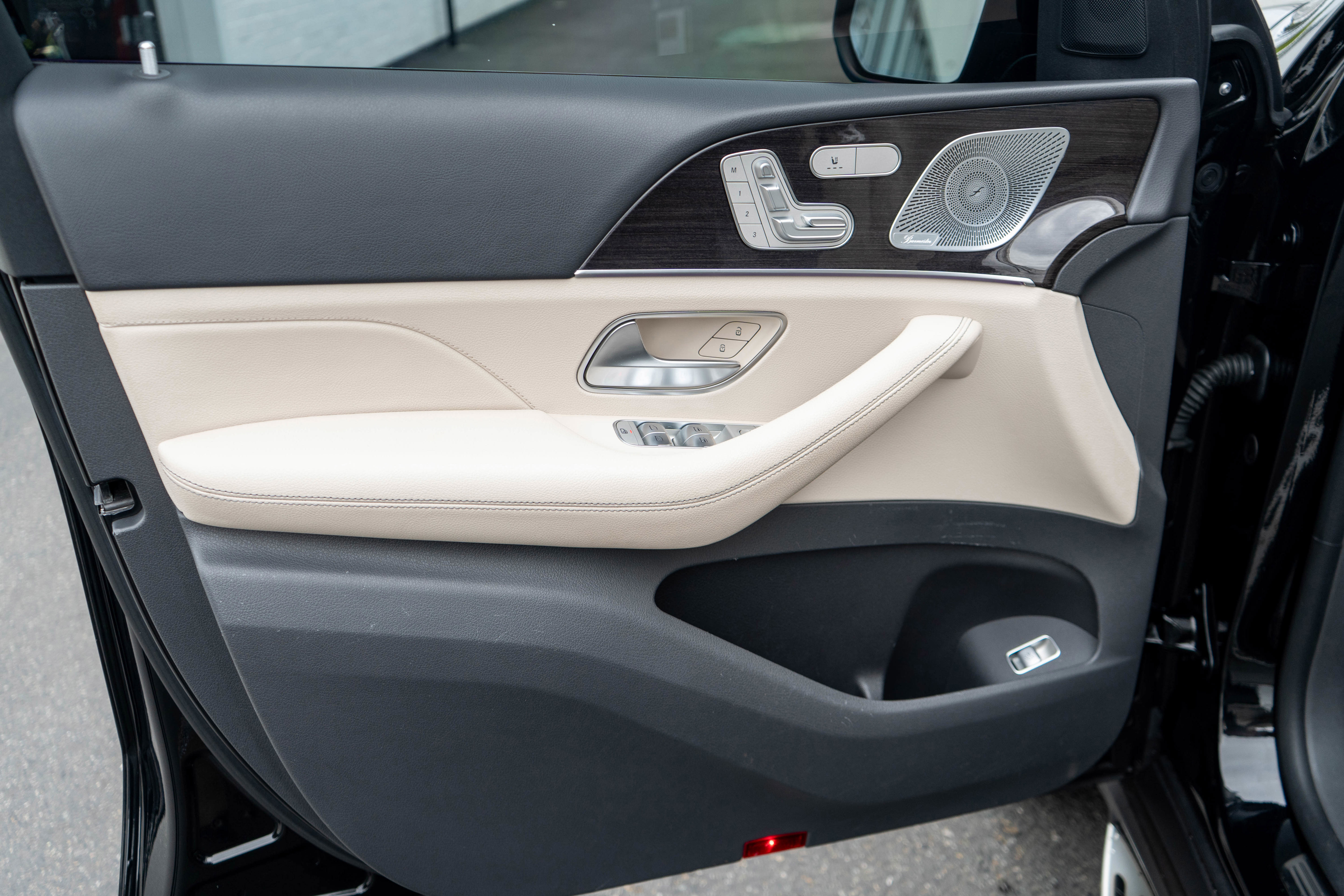 Used 2020 Mercedes-Benz GLE 350 4MATIC image 10