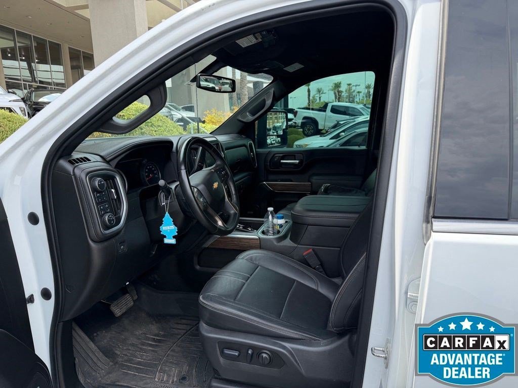 Certified 2023 Chevrolet Silverado 3500 High Country AWD/4WD image 6