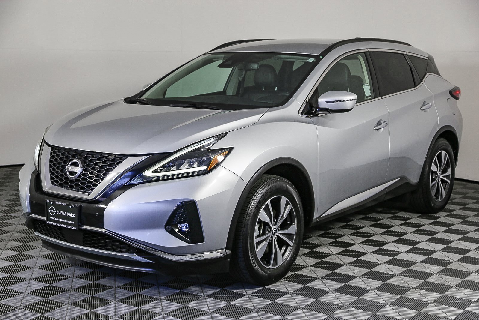 Used 2023 Nissan Murano SV image 4