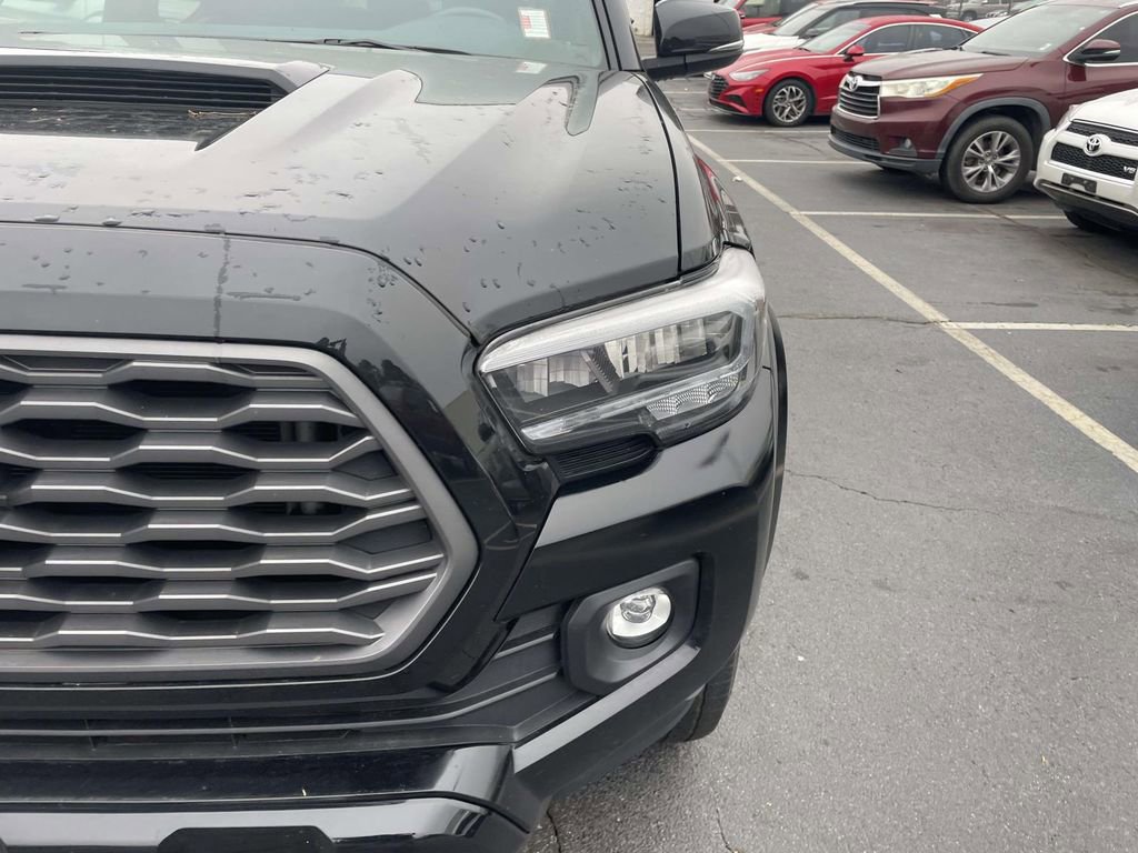 Used 2022 Toyota Tacoma TRD Sport image 14