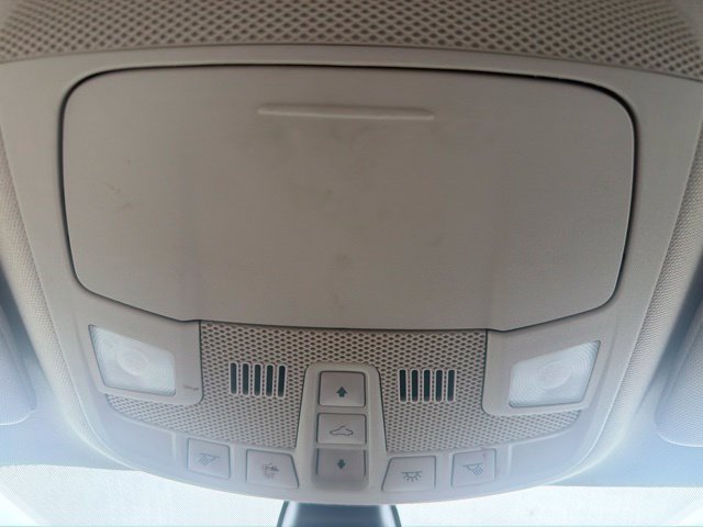 Used 2020 Ford Fusion SEL FWD image 37