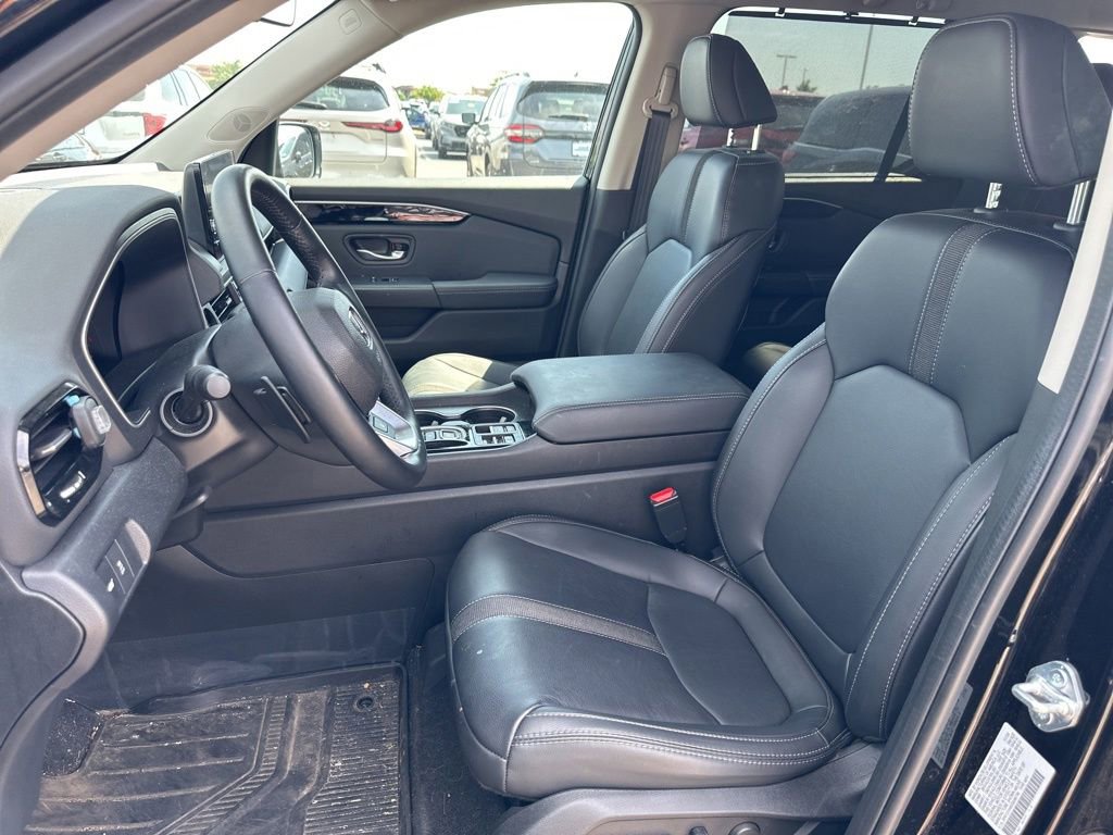 Certified 2025 Honda Pilot EX-L image 16